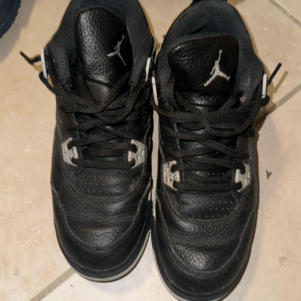 Jordan 4 black Grey
